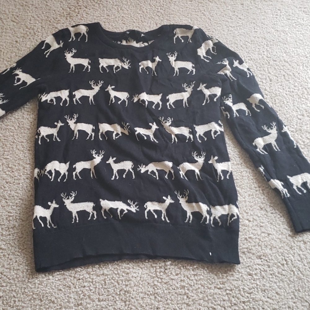 Black deer sweater
